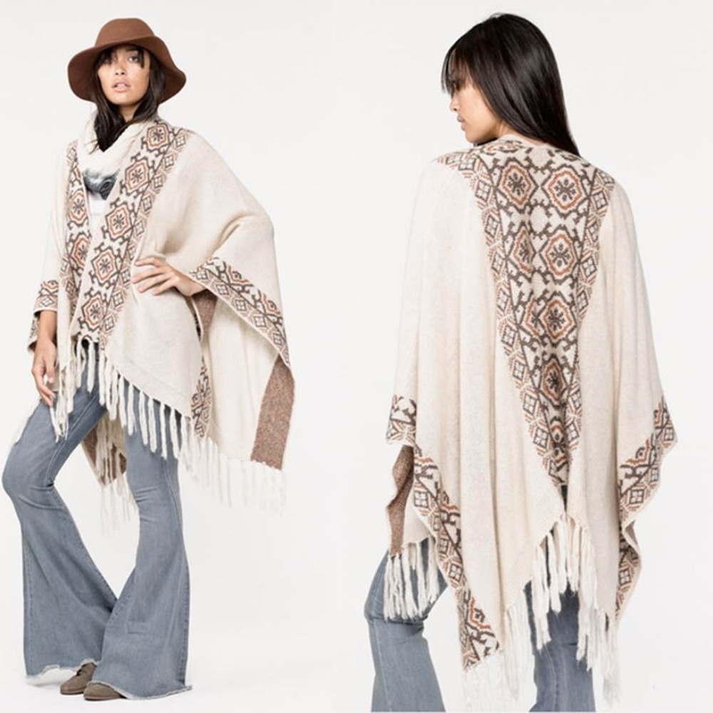 NWT LOVE STITCH Oversize Poncho Fringe Sweater